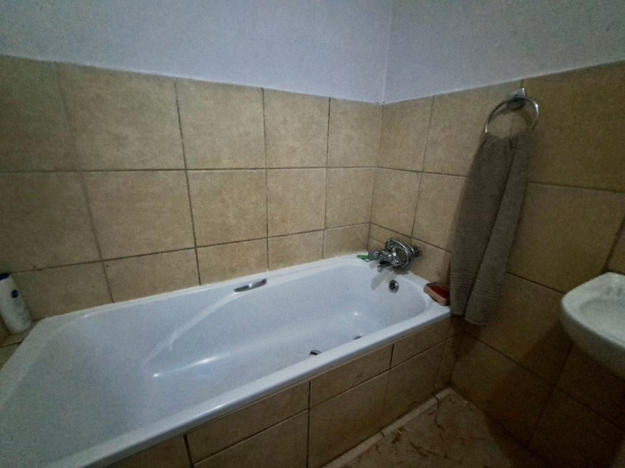 3 Bedroom Property for Sale in Rustenburg Central North West